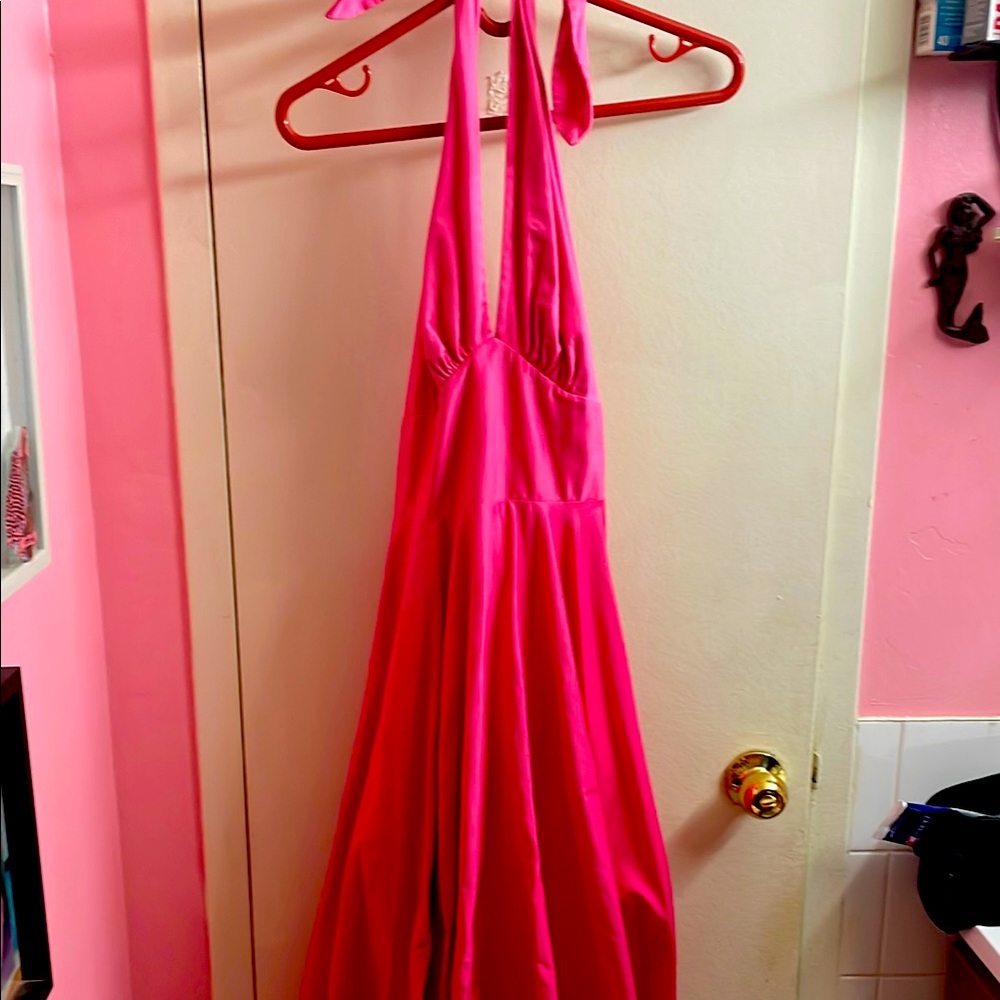Vibrant Pink Marilyn Monroe style halter dress